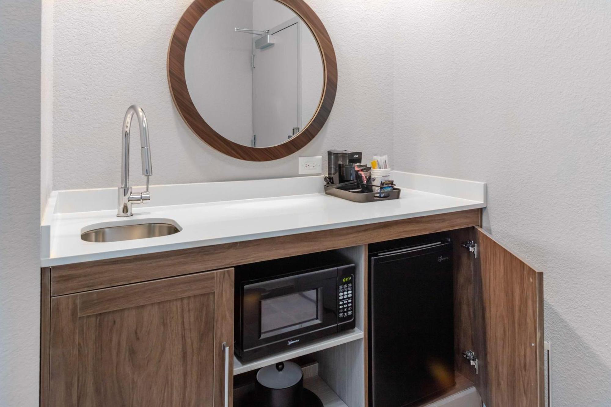 Hampton Inn & Suites Indianapolis West Speedway ภายนอก รูปภาพ